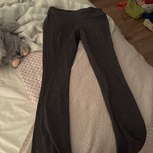 Gray Full-Length Leggings with Stretchy Fabric